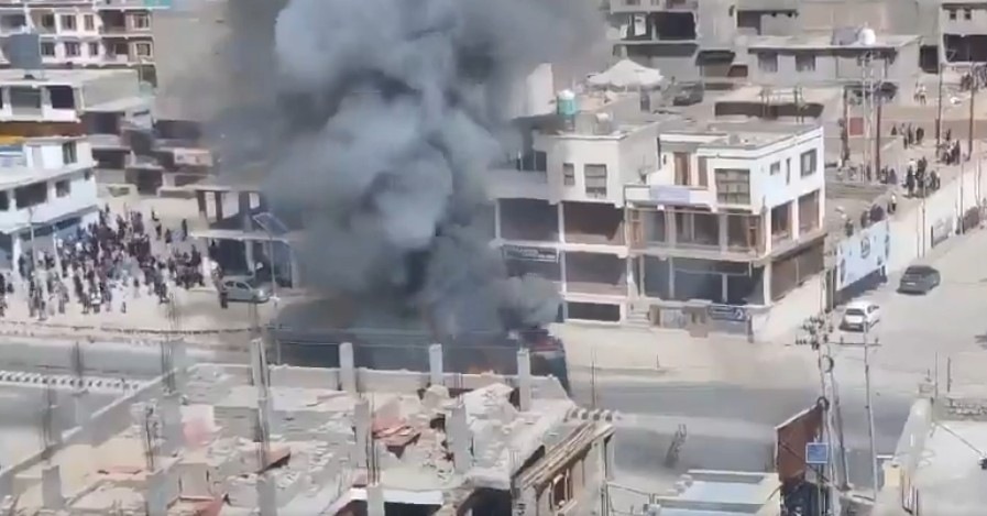 Ladakh on Fire: హింసాత్మకంగా మారిన రాష్ట్ర హోదా ఆందోళన… లేహ్‌లో బిజెపి కార్యాలయానికి నిప్పు!