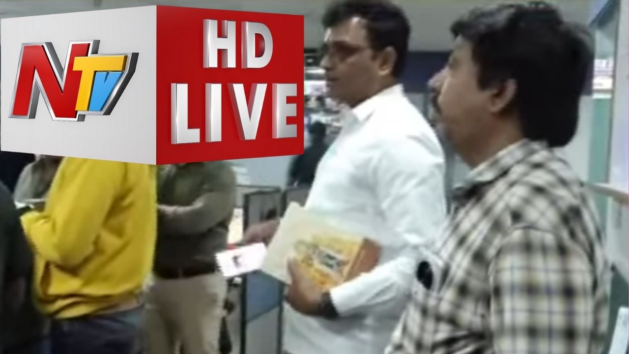 NTV: ఎన్టీవీ కార్యాలయంలో పోలీసుల సోదాలు: ముగ్గురు జర్నలిస్టుల అర్ధరాత్రి అరెస్ట్