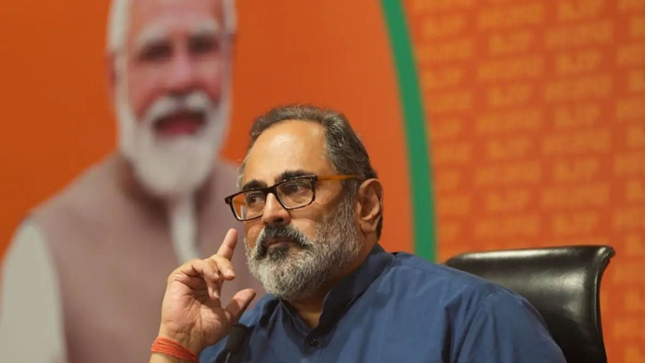 ‘కాక్రోచ్ జనతా పార్టీ’.. దేశాన్ని అస్థిరపరిచే విదేశీ కుట్ర: కేరళ బీజేపీ చీఫ్ 