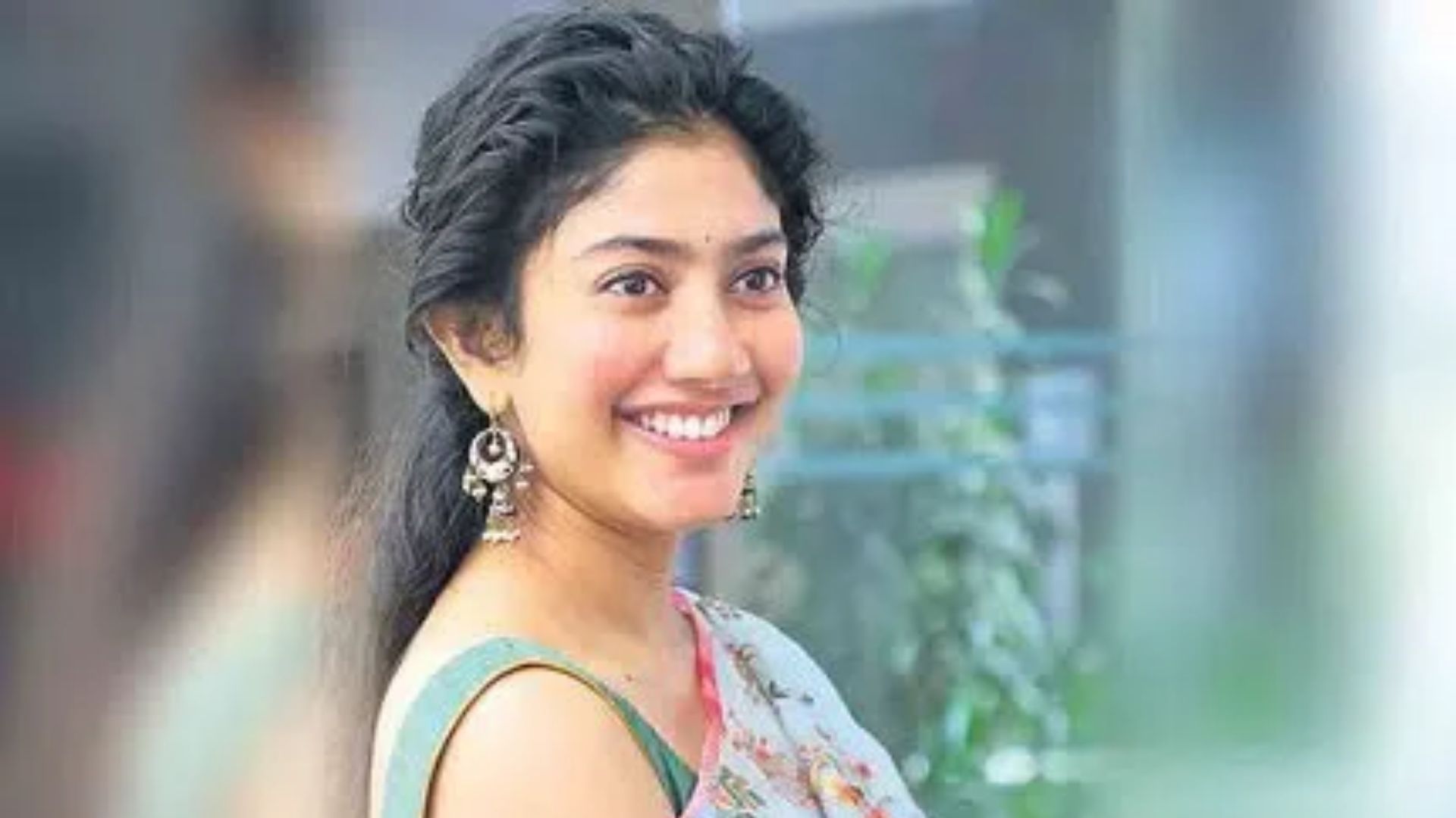 Sai Pallavi Husband Qualities: కాబోయే భర్తకు ఉండాల్సిన లక్షణాలు ఇవే.. ఓపెన్‌గా చెప్పేసిన సాయి పల్లవి!